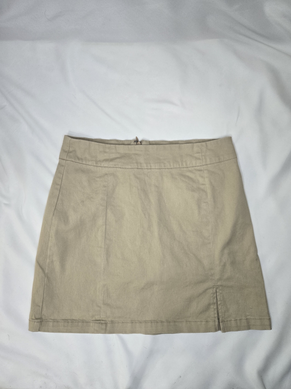 Aeropostale Khaki Mini Skirt - w/ built-in shorts. A skort. Size 0